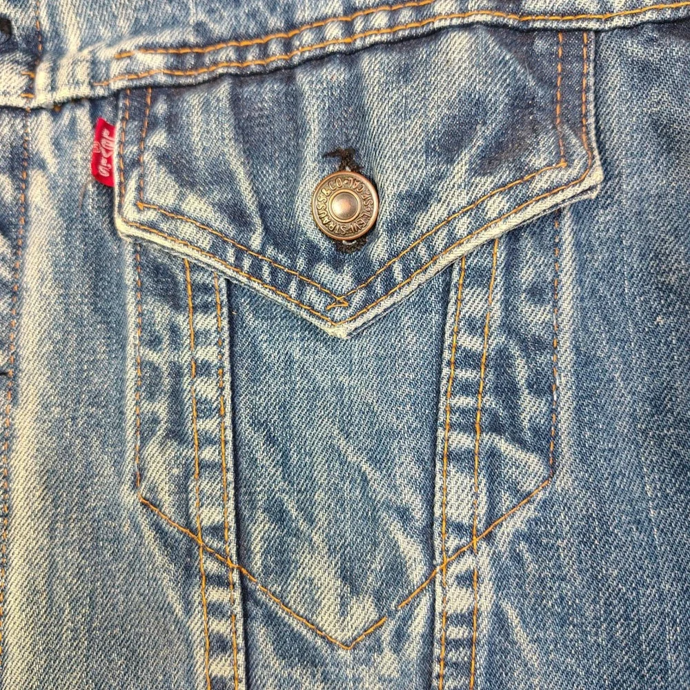 Vintage Levis Mens Denim Trucker Jacket Size 44 Blue Cotton Distressed Type III - Picture 7 of 13
